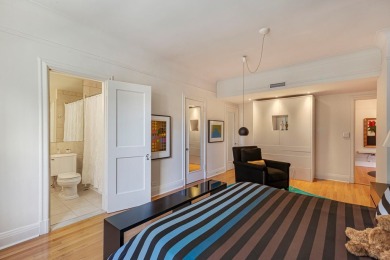Ce magnifique appartement entierement meuble se distingue par - photo 18