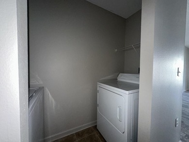 Lowest Priced 3rd Floor 2 bed / 2 bath, move in ready unit is - photo 21