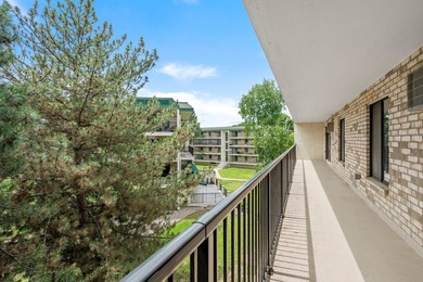 Rare opportunity to own a stunning 4th-floor corner unit in the - photo 27