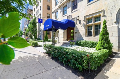 Ce magnifique appartement entierement meuble se distingue par - photo 31