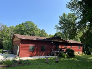 Lake Home For Sale in Le Center, Minnesota