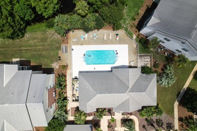 Lowest Priced 3rd Floor 2 bed / 2 bath, move in ready unit is - photo 37