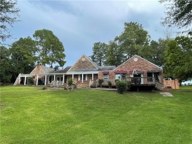 This is a beautiful home located on The Cane that boasts 325 - photo 3