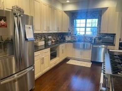 This is a beautiful home located on The Cane that boasts 325 - photo 7