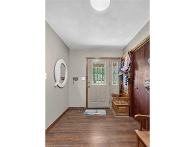 Welcome to this spacious home in a desirable east Fort Smith - photo 2