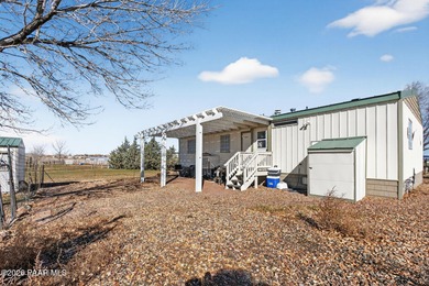 Adorable and well cared for home with amazing views of Granite