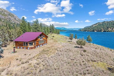 Discover your dream estate at the end of a private peninsula on - photo 29