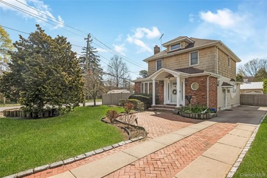 Welcome to this charming Colonial style home in Baldwin offering - photo 1