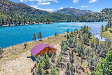 Discover your dream estate at the end of a private peninsula on - photo 32