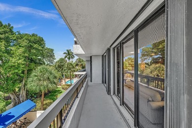 Gorgeous corner 3/2 with wraparound balcony facing southeast for - photo 34