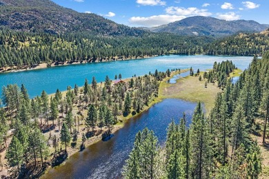 Discover your dream estate at the end of a private peninsula on - photo 35