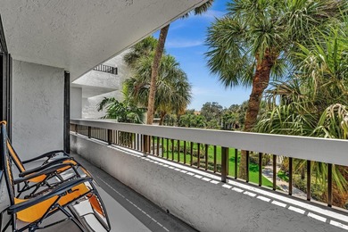 Gorgeous corner 3/2 with wraparound balcony facing southeast for - photo 39