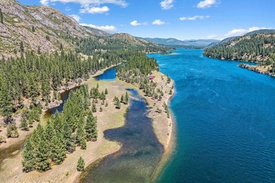 Discover your dream estate at the end of a private peninsula on - photo 43