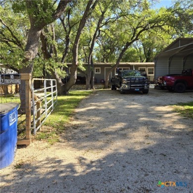 Lake Home For Sale in Canyon Lake, Texas