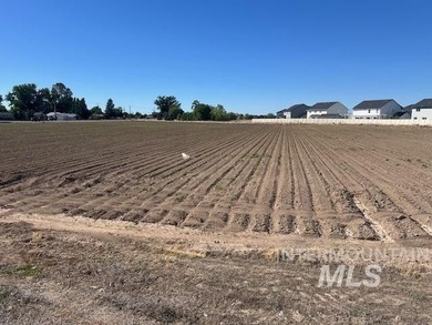 Highly desireable 5.28 acre parcel zoned for multifamily - photo 2