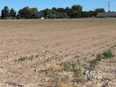 Highly desireable 5.28 acre parcel zoned for multifamily - photo 5