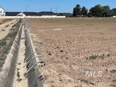 Highly desireable 5.28 acre parcel zoned for multifamily - photo 9