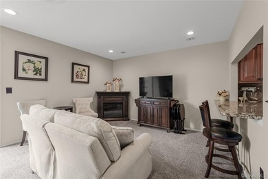 Move right into this beautifully updated 2-bedroom, 2-bath upper - photo 7