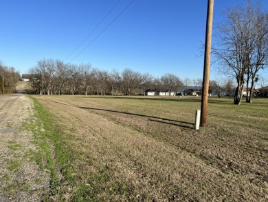 Double Lots with Peekaboo Water Views in Gated Lake Subdivision! - photo 41