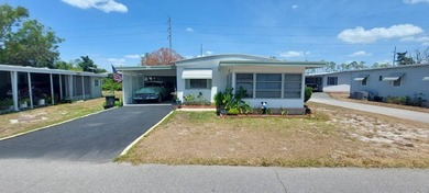 Mid Florida Lakes Area Home For Sale in Leesburg Florida