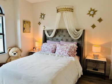Welcome to this stunning tri-level Mediterranean-style townhome - photo 18
