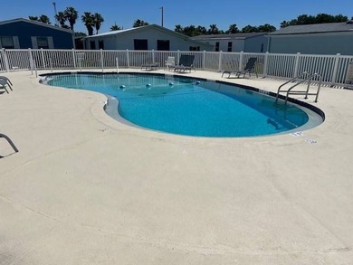 Like New 2 Bedroom, 2 Bath home refined and ready to move in NOW - photo 22