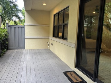 Welcome to this stunning tri-level Mediterranean-style townhome - photo 22