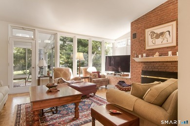 Private Cos Cob oasis designed for effortless single-level - photo 6