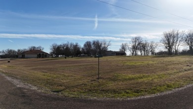 Double Lots with Peekaboo Water Views in Gated Lake Subdivision! - photo 3