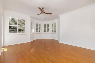 Where do you find a residential property with land in South - photo 17