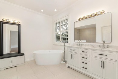 Where do you find a residential property with land in South - photo 19