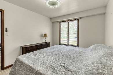 Showings start Thursday July 16 at 9:00 am with negotiations - photo 40
