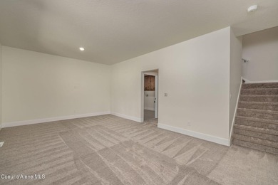 Beautiful New Home, Just completed with 3641+/-sq ft, this Multi - photo 14
