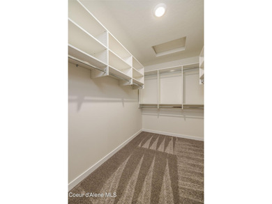 Beautiful New Home, Just completed with 3641+/-sq ft, this Multi - photo 20
