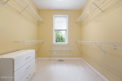 Welcome home to this lovely one-level split floorplan home. This - photo 22