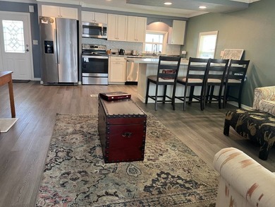 Beautiful 2 Bed/2 Bath Updated home in Windmill Villagee & enjoy - photo 22