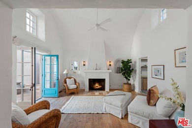 A once in a generation oceanfront estate located in Paradise - photo 49