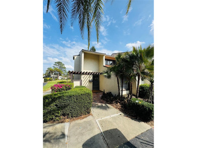 Lake Orlando Condo For Sale in Orlando Florida