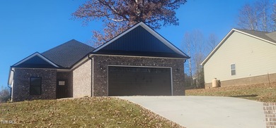 Boone Lake Home For Sale in Piney Flats Tennessee