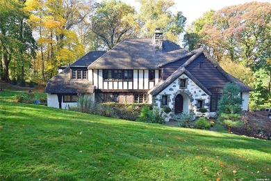 Beautifully Located on one of the most prestigious block in the - photo 1