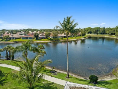 Lake Townhome/Townhouse For Sale in Stuart, Florida