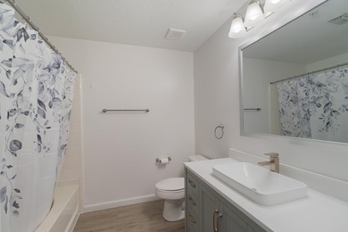 Spacious first floor 1 bedroom 1 bathroom condo plus open den in - photo 15