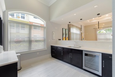 Spacious first floor 1 bedroom 1 bathroom condo plus open den in - photo 27