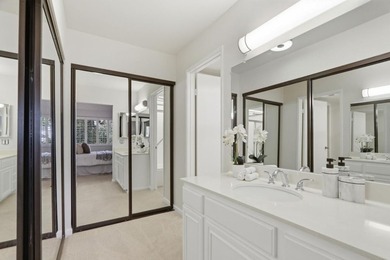 Welcome to this beautifully updated townhouse-style condo - photo 29