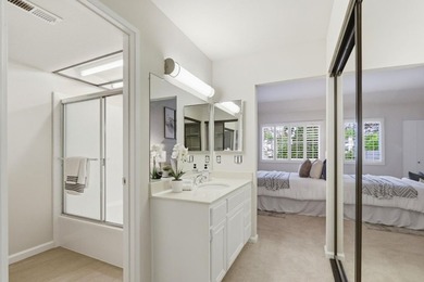 Welcome to this beautifully updated townhouse-style condo - photo 30