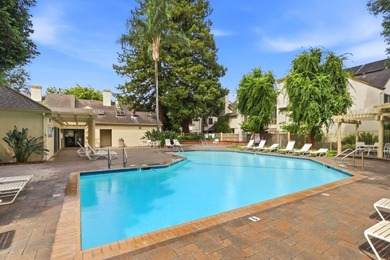 Welcome to this beautifully updated townhouse-style condo - photo 38