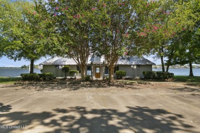 Lake Caroline Home For Sale in Madison Mississippi