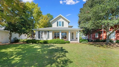 Welcome to 1327 E Ravens Run, a beautifully decorated home - photo 2
