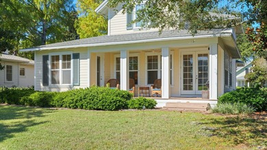 Welcome to 1327 E Ravens Run, a beautifully decorated home - photo 3