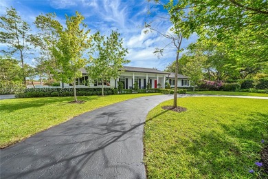 Welcome to Thousand Pines, a private, walled community in the - photo 3